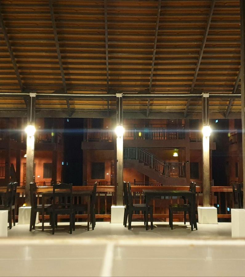 Rainforest Huahin Village Hotel Exterior photo