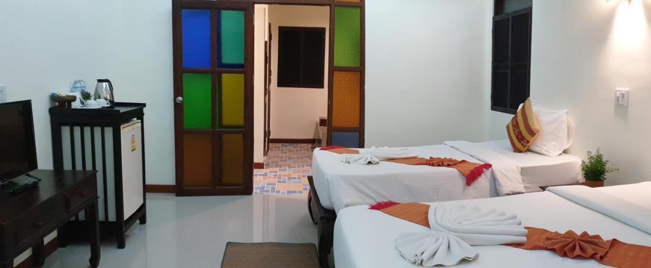 Rainforest Huahin Village Hotel Exterior photo