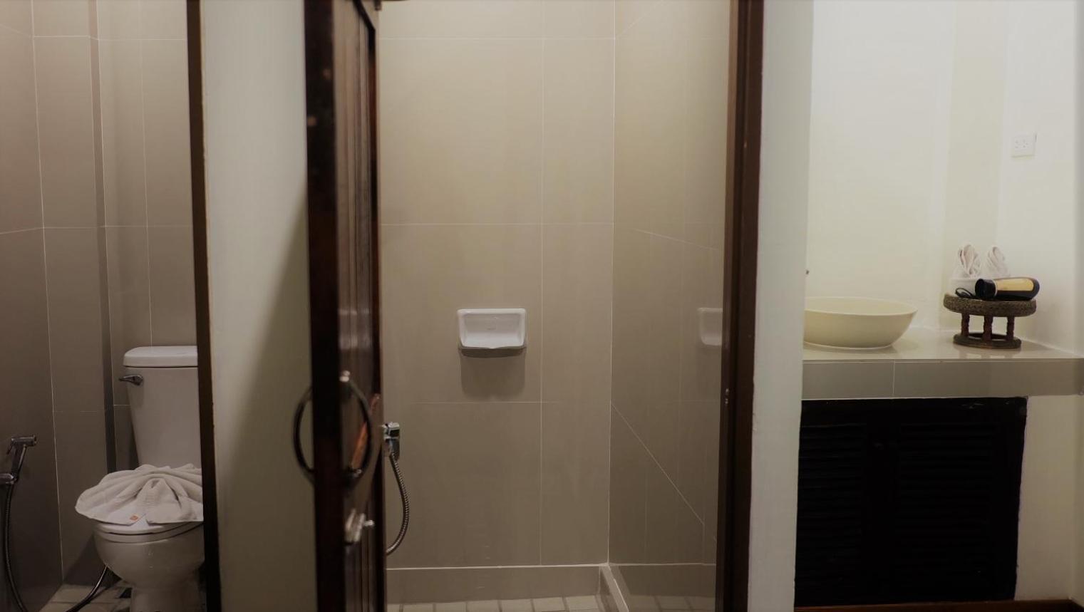 Rainforest Huahin Village Hotel Room photo